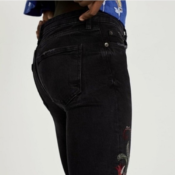 NWOT Zara Black Floral Embroidered Raw Hem Skinny Jeans Waist 15”. - Picture 13 of 13